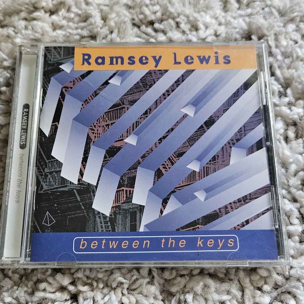 Ramsey Lewis 'Between the Keys' CD.      #066